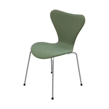 3107 Serie 7, vollgepolstert von Arne Jacobsen