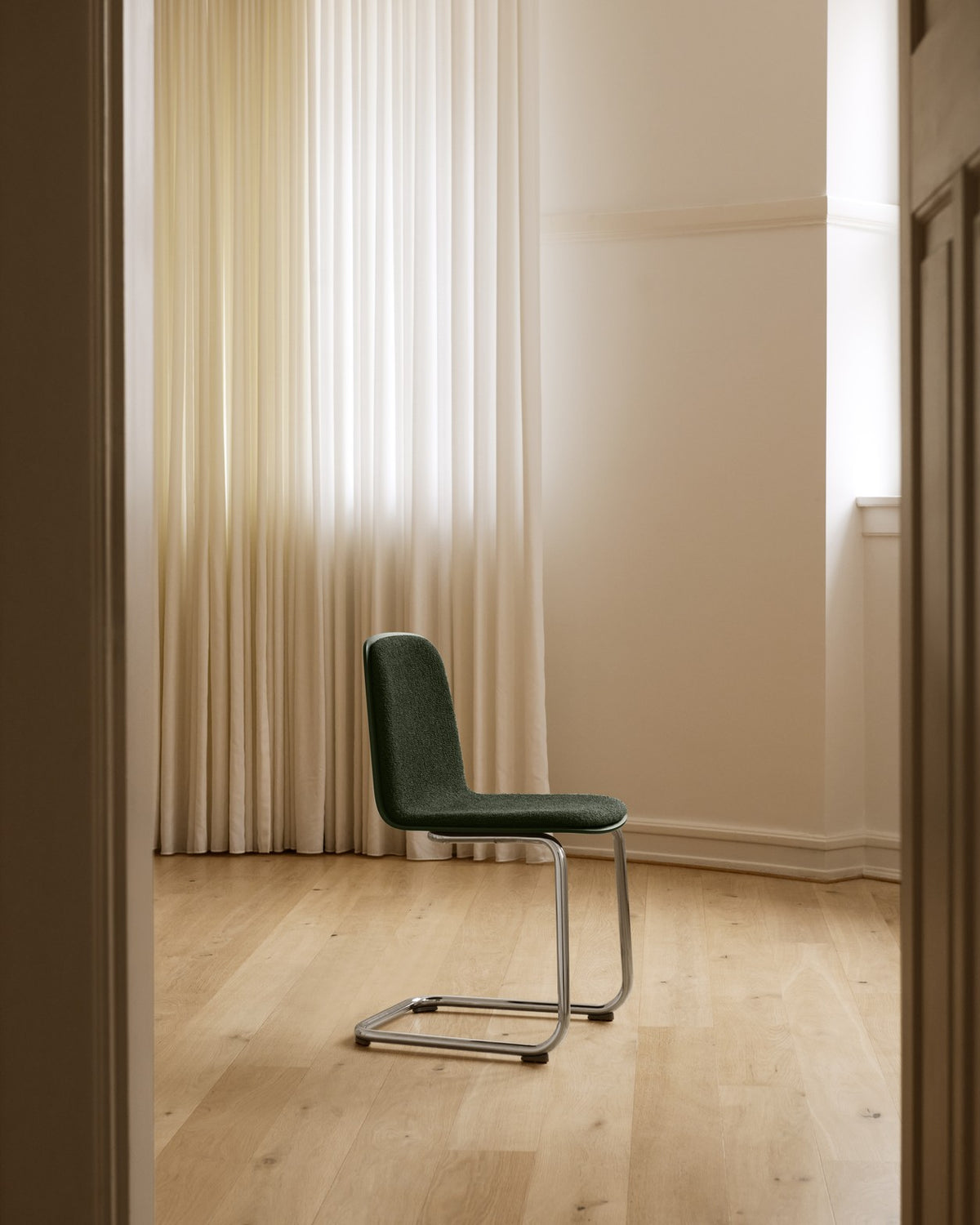 Muuto - Brink stol, cantilever base - 3 - Jacobsen Plus