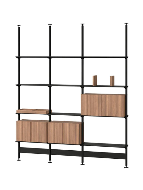 Pira G2 Floor-to-Ceiling Shelving Bundle C von String - Schwarz - Walnuss - Jacobsen Plus