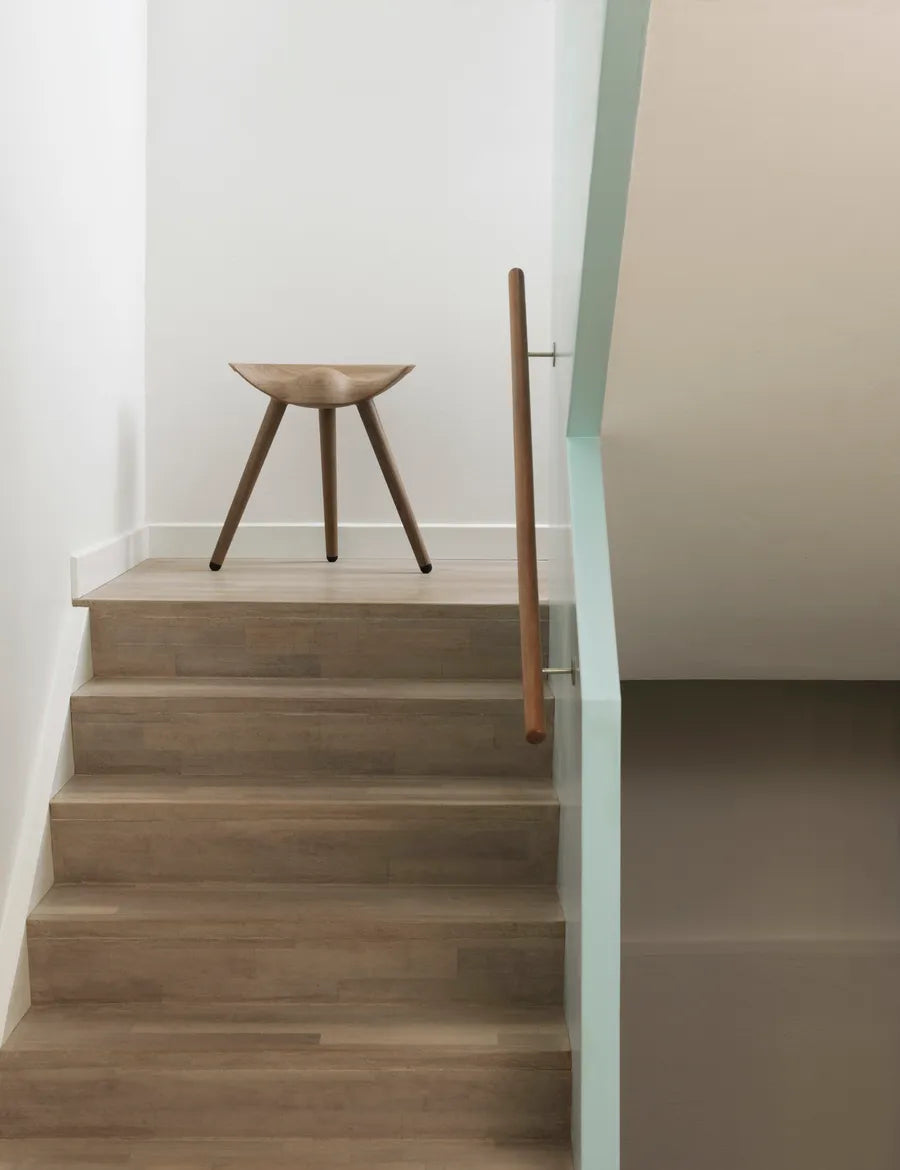 ML42 Taburet von Audo Copenhagen - 3 - Jacobsen Plus