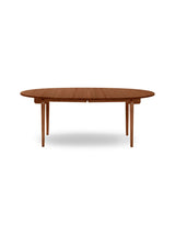 CH338 Esstisch von Carl Hansen & Søn - Mahagoni / Oli / Auszug für 2 Platten inkl. 1 Holzstützbein in Schwarz - Jacobsen Plus