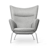 CH445 Wing Chair von Hans J. Wegner - Textil: Divina Melange 120 - Jacobsen Plus