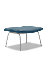 CH446 Hocker von Hans J. Wegner - Textil: Mood 4102 - Jacobsen Plus
