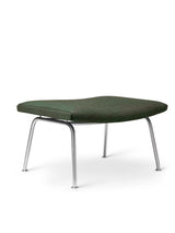 CH446 Hocker von Hans J. Wegner - Textil: Passion 3101 - Jacobsen Plus