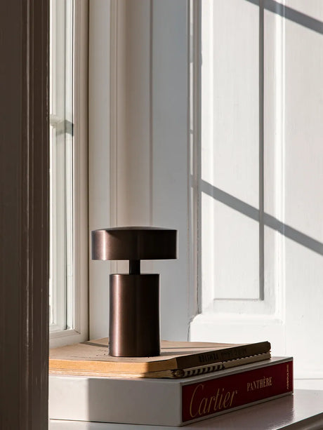 Column Portable Lampe, Bronze von Audo Copenhagen - 2 - Jacobsen Plus