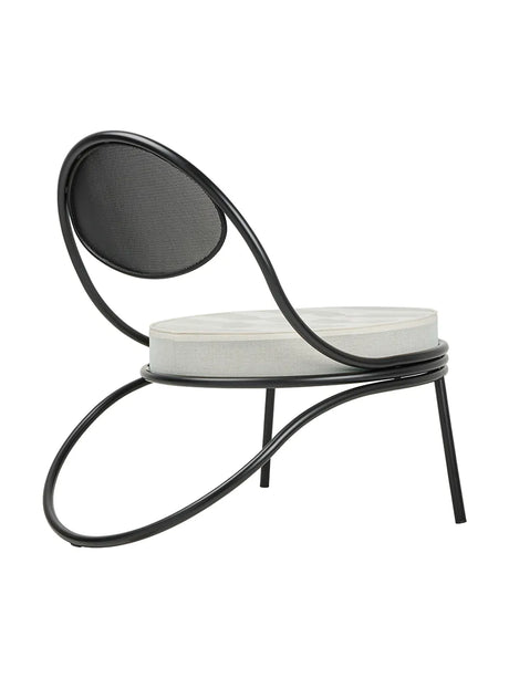 Copacabana Lounge Chair, black semi matt von GUBI - 5 - Jacobsen Plus