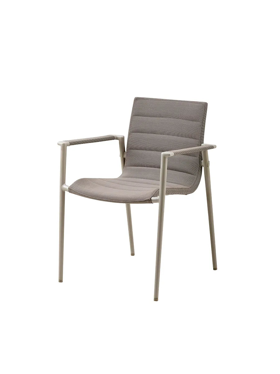 Core Stol m. Armlæn fra Cane-line - Taupe / Taupe, Cane-line AirTouch - Jacobsen Plus
