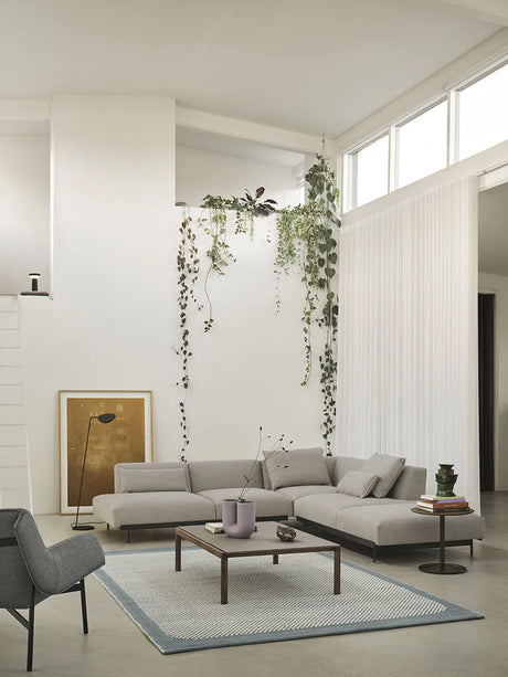 Couple Coffee Table, 120 x 84 cm von Muuto - Pale Blue - Dunkel geölte Eiche / Plain - Jacobsen Plus