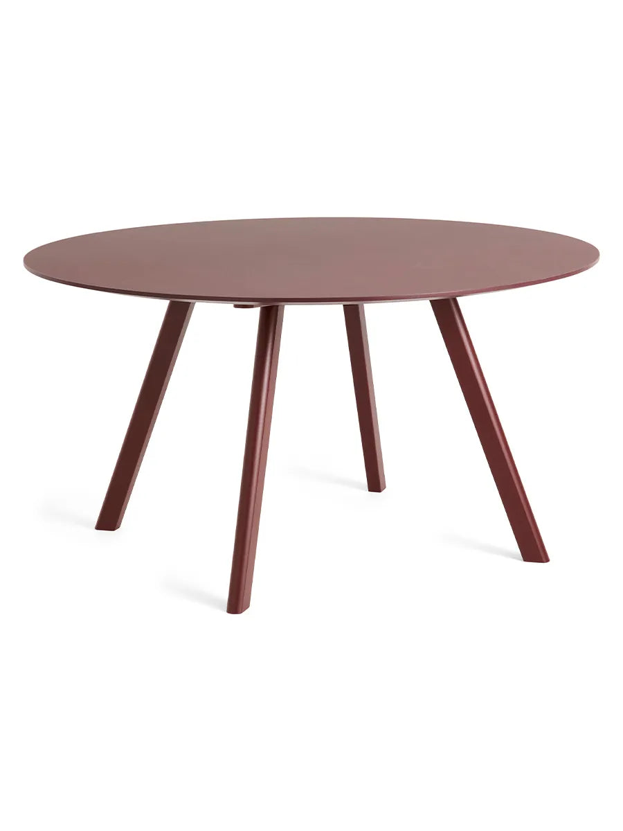 Copenhague CPH25 Tisch, Ø140 cm von HAY - Bordeaux lackierte Eiche / Burgunder Linoleum - Jacobsen Plus