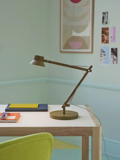 Dedicate S2 Tischleuchte von Muuto - 2 - Jacobsen Plus