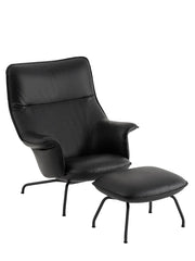 Doze Lounge Chair inkl. Fußhocker, black refine leather fra Muuto
