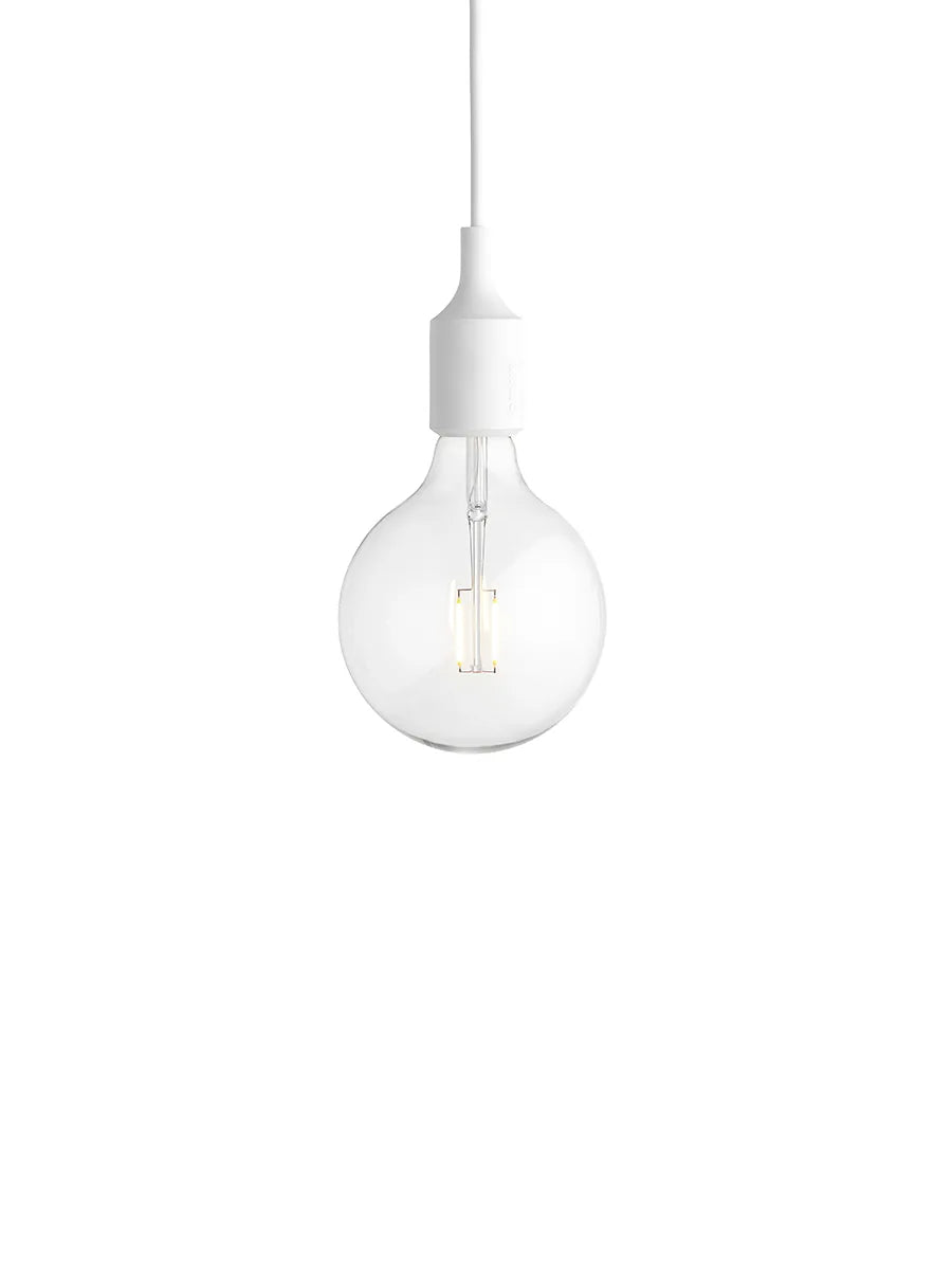 E27 Pendant Lamp fra Muuto - White - Jacobsen Plus