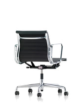 Aluminium Chair EA 117 Kontorstol, sort læder fra Vitra - 5 - Jacobsen Plus