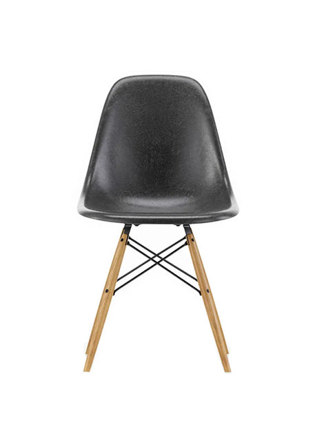 Eames Fiberglass Chair DSW, helles Ahorn von Vitra - Eames Sea Foam Green - Jacobsen Plus