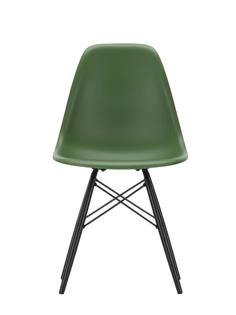 Eames Plastic Side Chair DSW, schwarz lackiertem Ahorn von Vitra - 1 - Jacobsen Plus