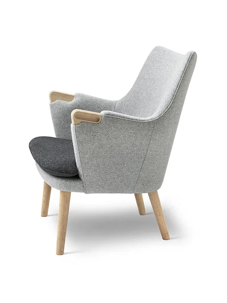 CH71 Sessel von Hans J. Wegner - Seife / Eg-Stofgruppe 1 - Jacobsen Plus