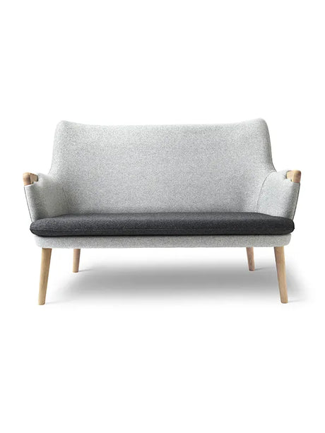 CH72 Sofa von Hans J. Wegner - 1 - Jacobsen Plus
