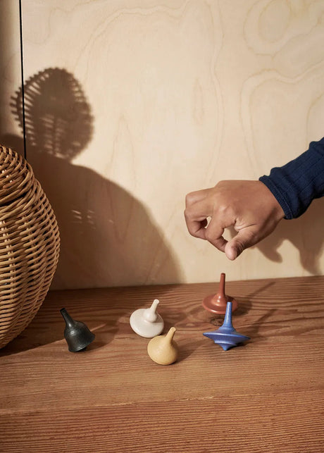Spin Tops, Set á 5 Stk. von Ferm Living - 2 - Jacobsen Plus