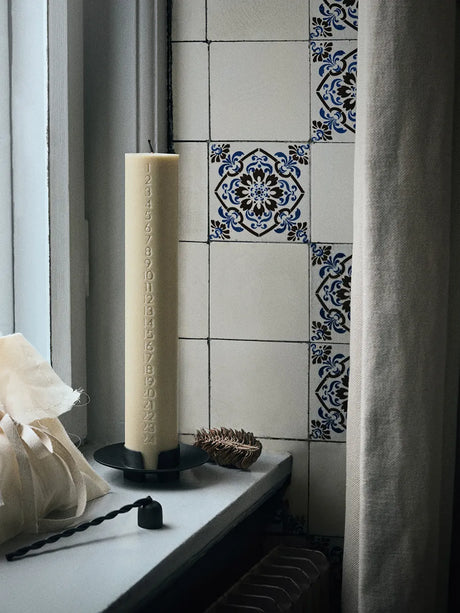 Block Kerzenhalter, schwarz Messing von Ferm Living - 3 - Jacobsen Plus