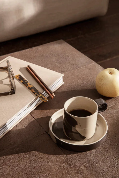 Inlay Cup mit Untertasse von Ferm Living - 2 - Jacobsen Plus