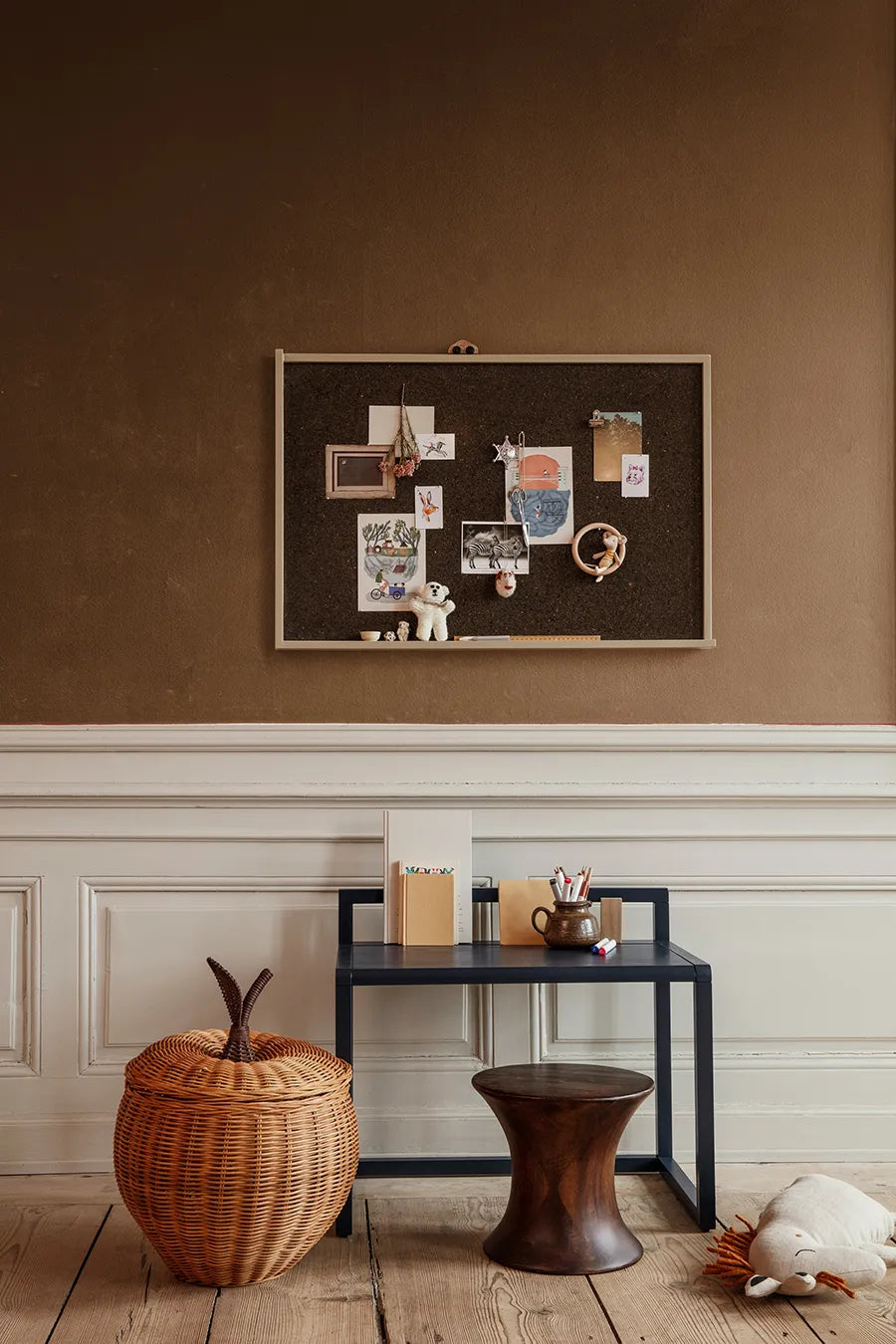 Spin Stool, Brown fra Ferm Living - 2 - Jacobsen Plus