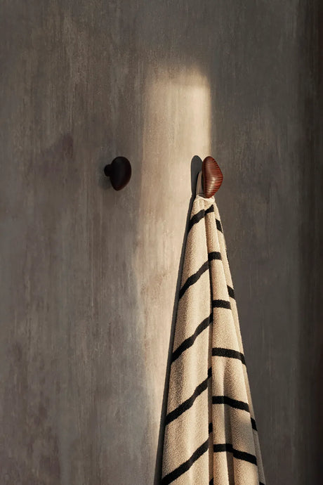 Cairn Hooks, Set aus 2 Stück von Ferm Living - 2 - Jacobsen Plus