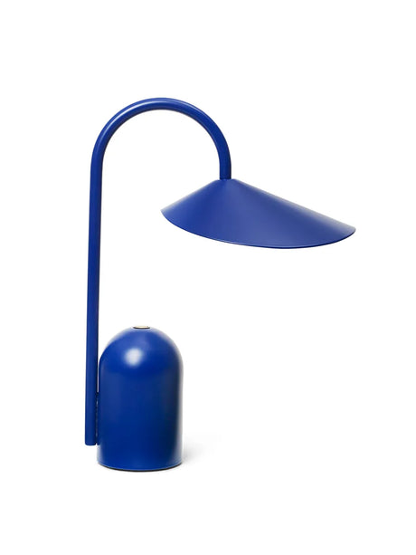 Arum Portable Tischleuchte von Ferm Living - Leuchtend Blau - Jacobsen Plus