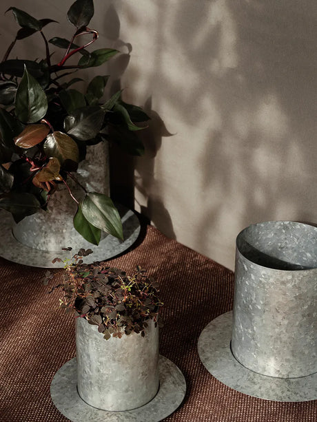 Auran Pot, galvanisiert von Ferm Living - 2 - Jacobsen Plus