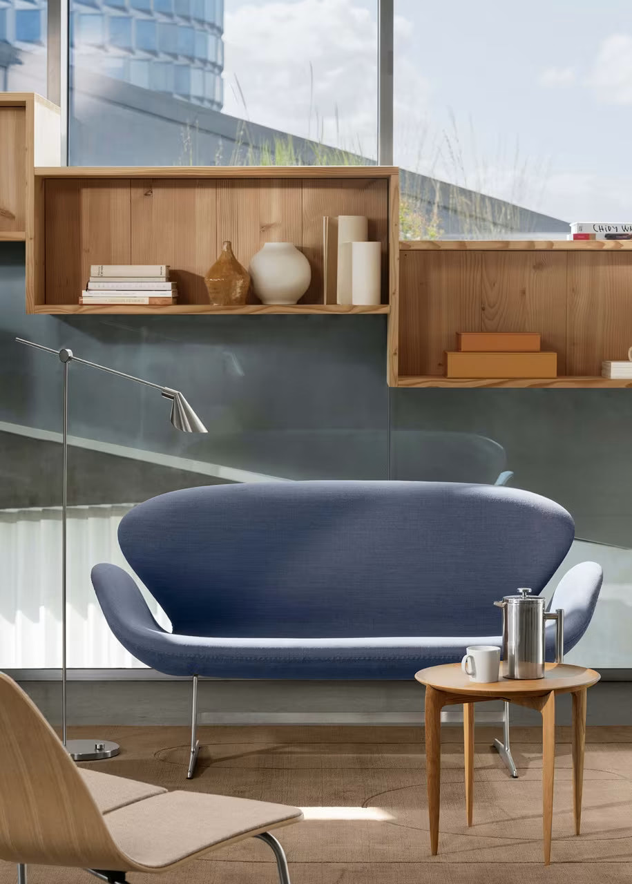 3321 Svanesofa af Arne Jacobsen - 1 - Jacobsen Plus