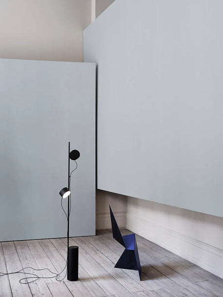 Post Floor Lamp von Muuto - Schwarz - Jacobsen Plus