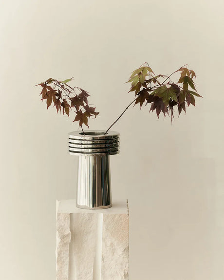 Fountain Vase 03 von Louise Roe - 5 - Jacobsen Plus