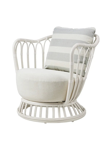 Grace Outdoor Lounge Chair fra GUBI - Alabaster White - Jacobsen Plus