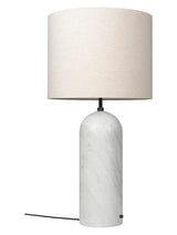 Gravity XL Floor Lamp, Low von GUBI - Canvas-Bildschirm / Weißer Marmor - Jacobsen Plus