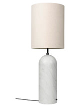 Gravity XL Floor Lamp, High von GUBI - Canvas-Bildschirm / Weißer Marmor - Jacobsen Plus