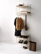 Hallway H, entréreol fra String Furniture - 1 - Jacobsen Plus