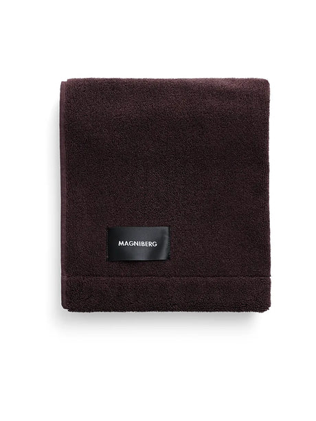 Gelato Towel, cherry brown von Magniberg - Handtuch - Jacobsen Plus