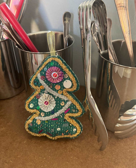 Glitter Tree Ornament – Juletræ von Sissel Edelbo - 3 - Jacobsen Plus