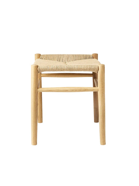 J83 Hocker von FDB Møbler - Lakeret Eg mit Naturflet - Jacobsen Plus
