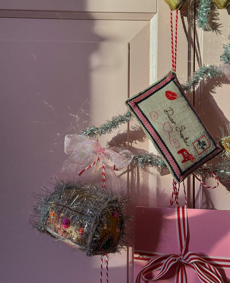 Gingerbread Kantha House Ornament von Sissel Edelbo - 3 - Jacobsen Plus