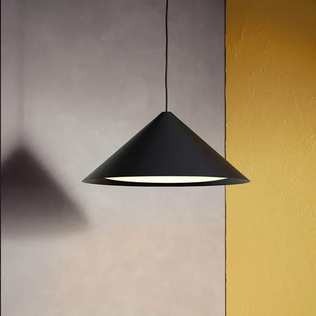 Keglen Pendelleuchte von Louis Poulsen - Ø 175 mm / Schwarz - Jacobsen Plus