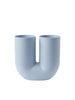Kink Vase, hellblau von Muuto