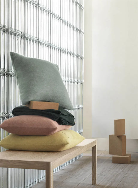 Workshop Coffee Table von Muuto - 86 x 86 cm / Eiche - Eiche - Jacobsen Plus