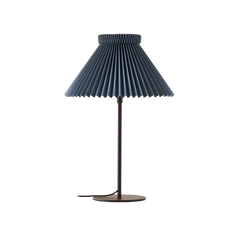 334T Tischleuchte, Denim Blue von Le Klint