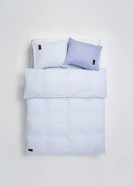 Wall Street Oxford Pillow Cover 50x70 cm von Magniberg - 2 - Jacobsen Plus