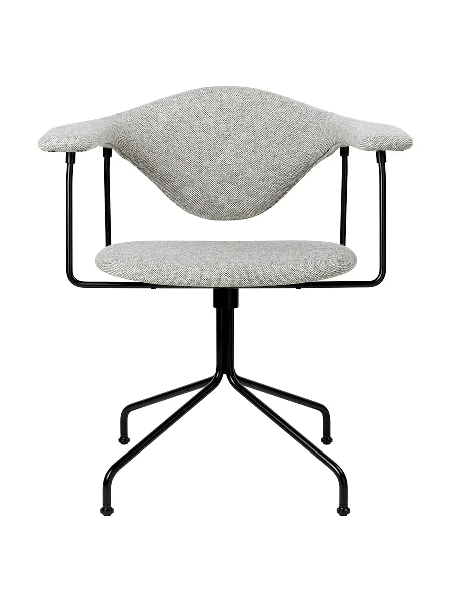 Masculo Meeting Chair fra GUBI - Hallingdal, 65 - Jacobsen Plus