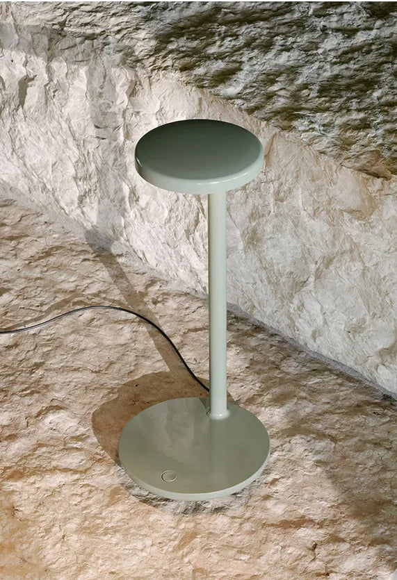 Oblique Bordlampe fra Flos