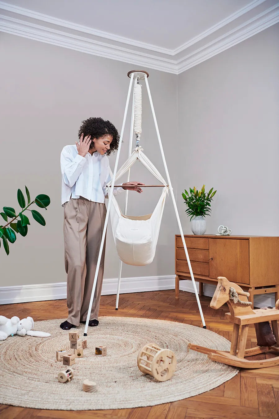 Essential bundle - Slyngevugge m. Vuggemotor Connect Basic fra Moonboon - 6 - Jacobsen Plus