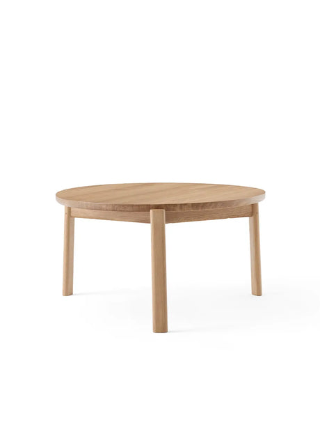 Passage Lounge Table, Ø70 cm fra Audo Copenhagen - Natural Oak - Jacobsen Plus