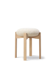 Pioneer Stool, lackiertes Eichenholz/zero 0001 von Fredericia Furniture