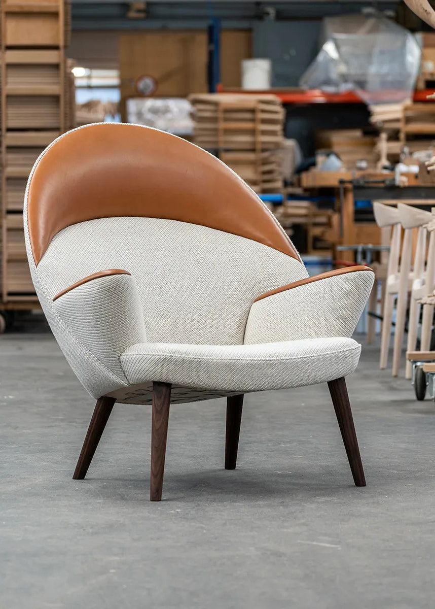 PP521 Den Polstrede Påfugl af Hans J. Wegner - 2 - Jacobsen Plus